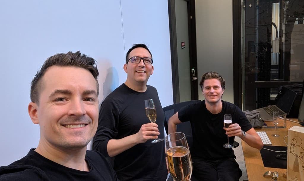 The Tab team celebrating the acquisition by Kivra